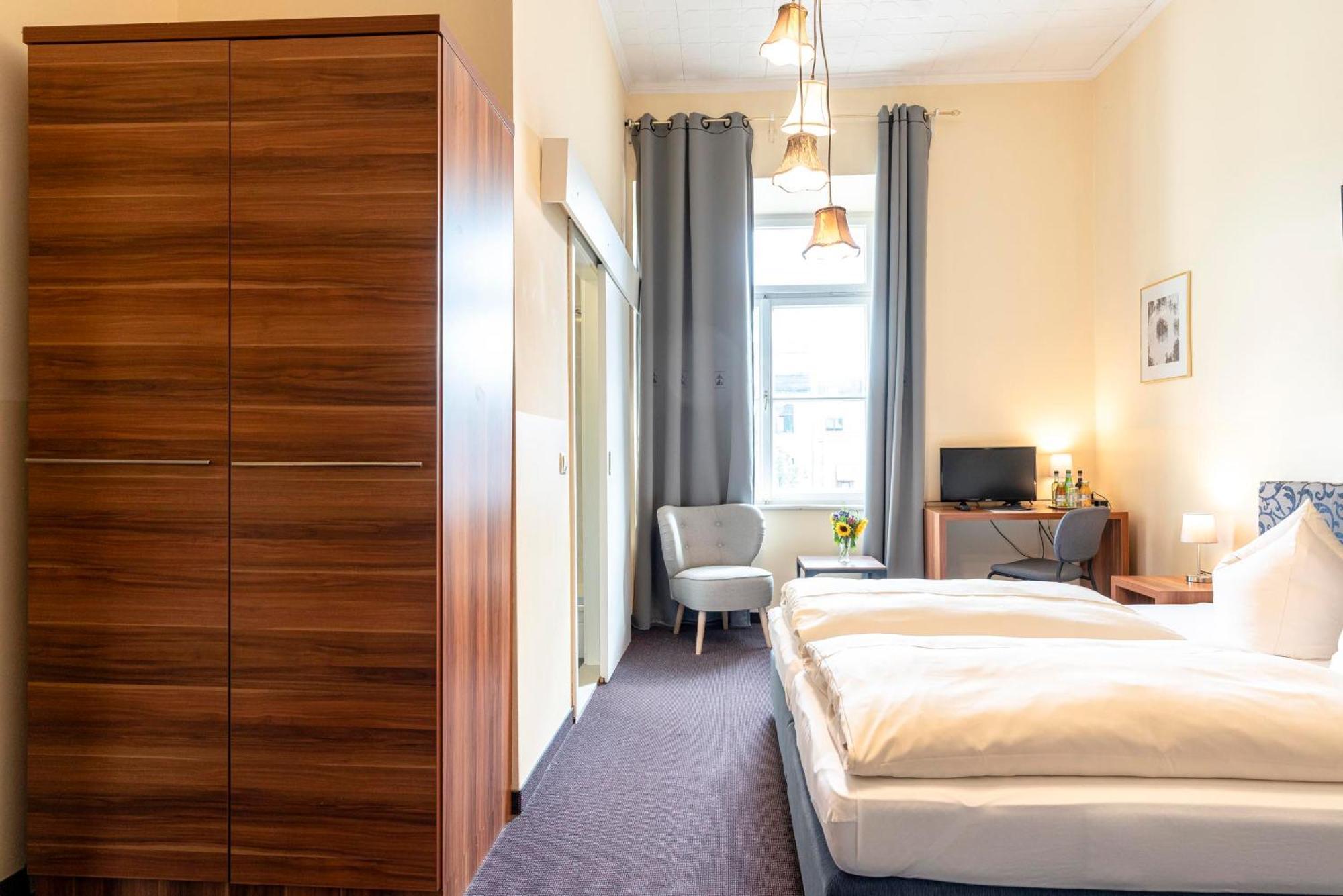 Gasthof Hotel-pension Am Siegestor 3*