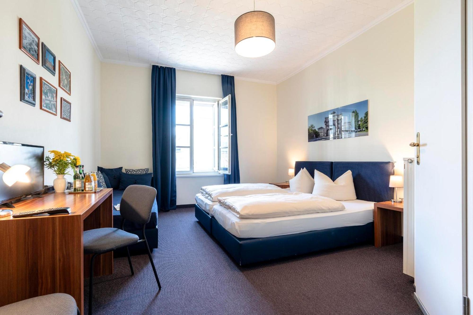 Hotel-pension Am Siegestor Gasthof 3*
